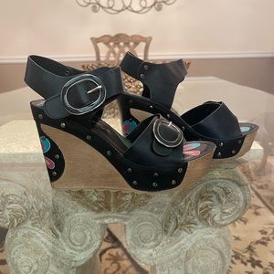 Black retro style sandals.